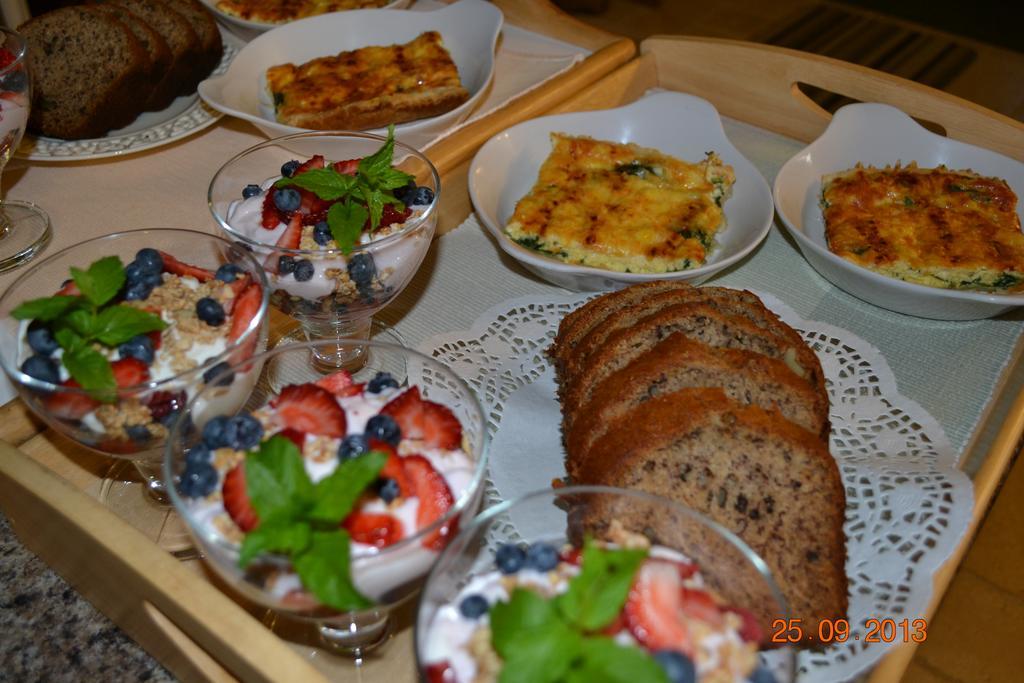 Williams Gate Bed & Breakfast Private Suites 나이아가라온더레이크 외부 사진