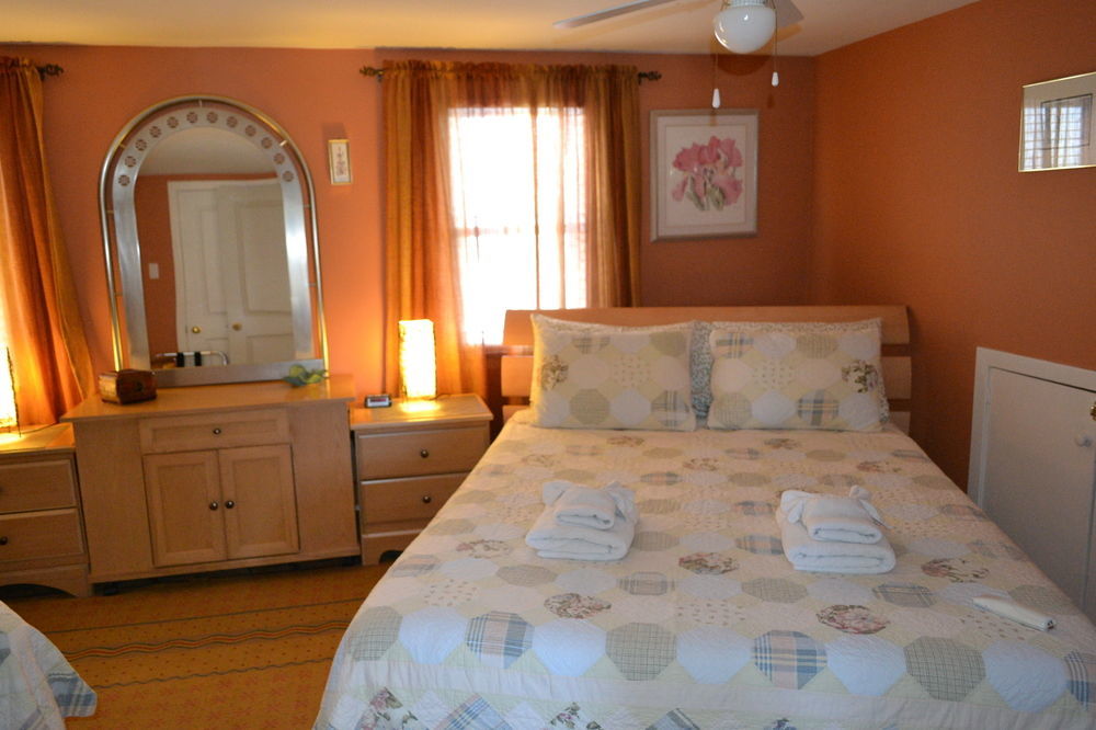 Williams Gate Bed & Breakfast Private Suites 나이아가라온더레이크 외부 사진